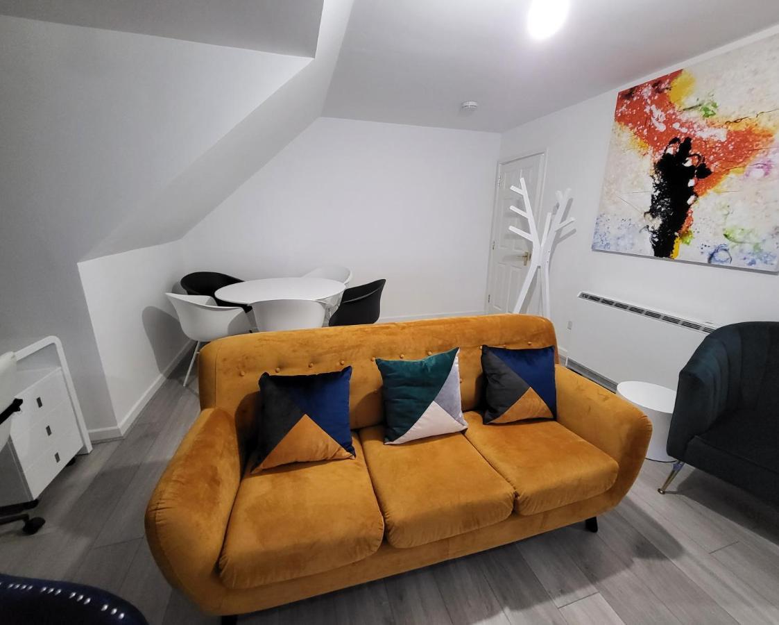 Garland Modern 2 Bedroom Apartment With Parking London Plumstead  Exterior foto