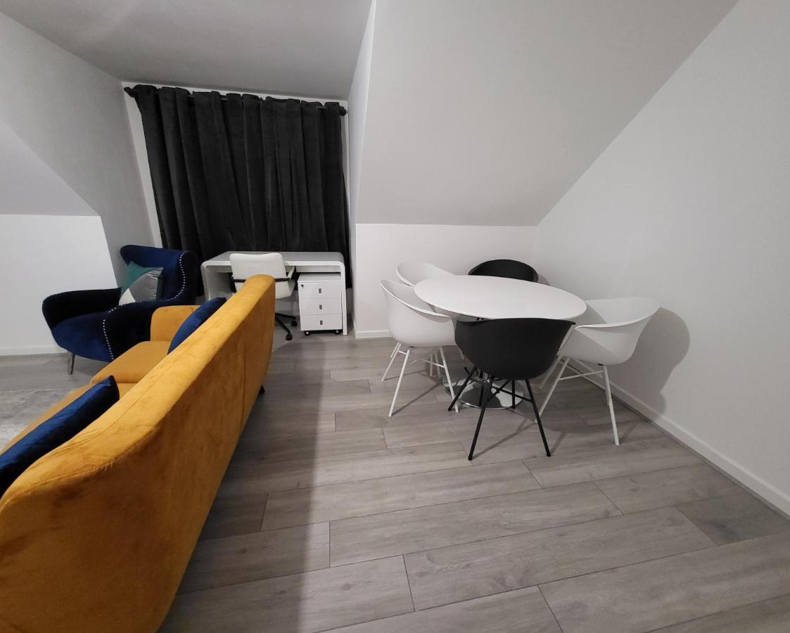 Garland Modern 2 Bedroom Apartment With Parking London Plumstead  Exterior foto
